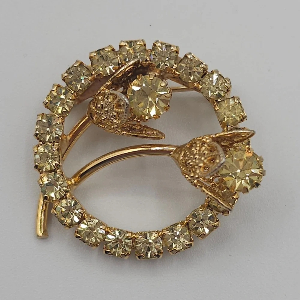 Vtg Gold‎ Tone Light Green Rhinestone Floral Brooch Old Hollywood Glam Elegant